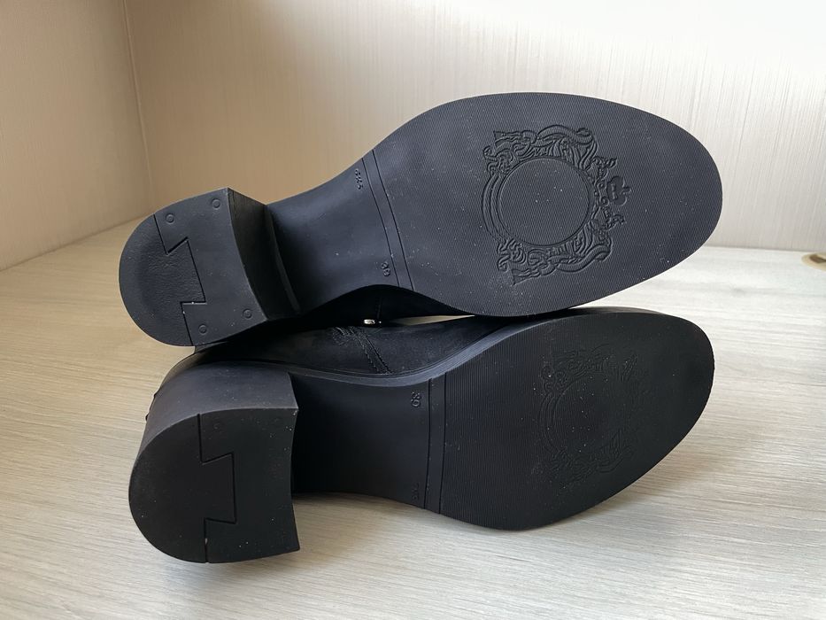 Ботинки зимові жіночі