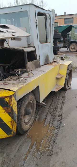 Львівський Навантажувач 5т