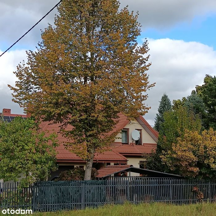 Dom jednorodzinny z dużym ogrodem