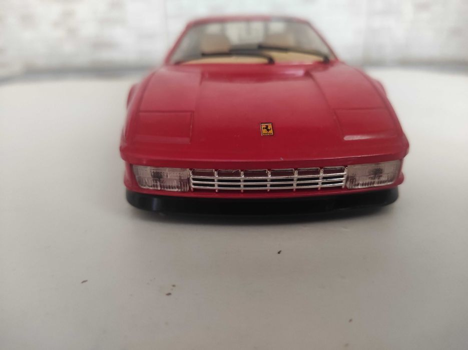 коллекционная модель болида Формулы-1 — Ferrari F2001