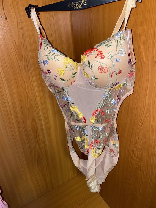 Продам комплекты белья