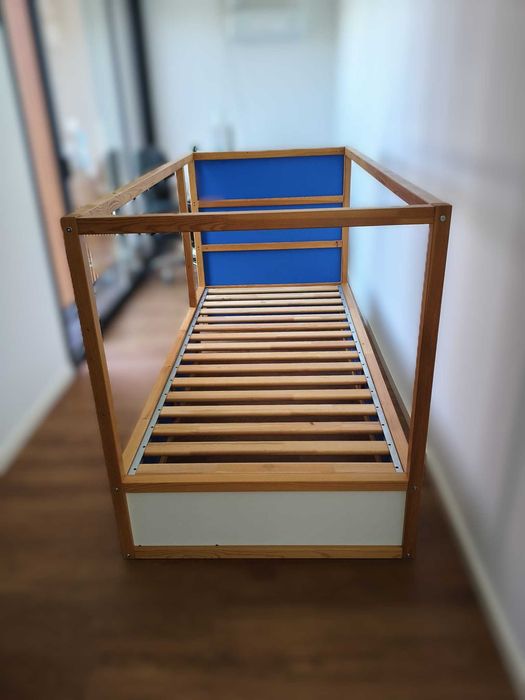 Cama reversível criança - Ikea KURA - 90x200cm