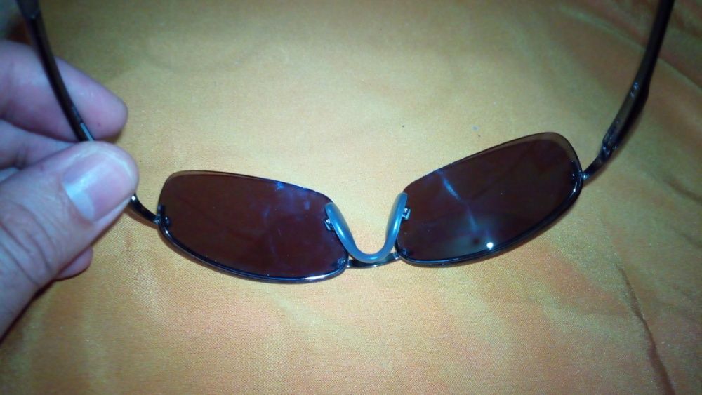 Oculos de sol de excelente qualidade
