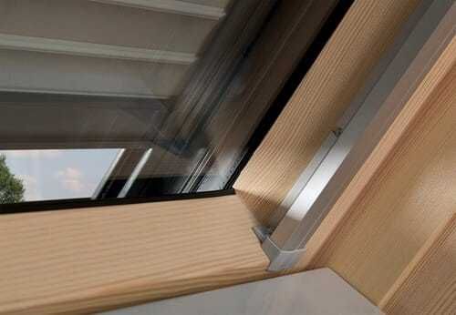 Roleta zewnętrzna FAKRO ARZ-H ral 9005 czarna 78x118