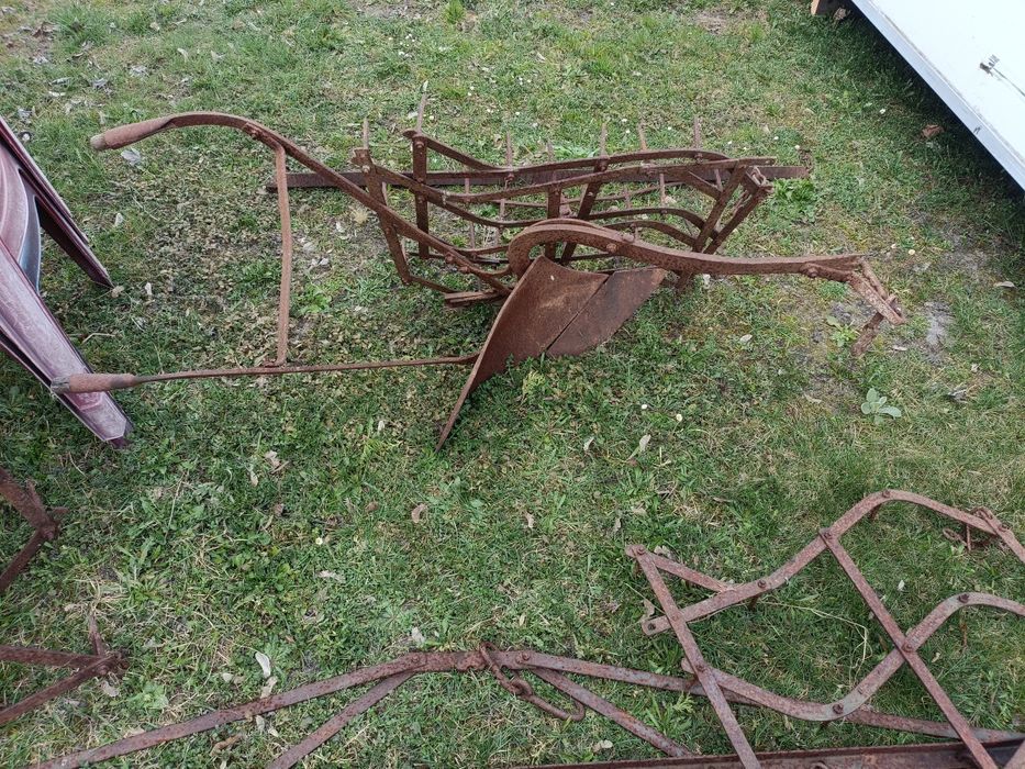 Brony konne, pług konny