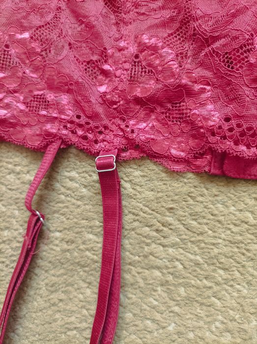 кружевной пояс для чулок темно-розового цвета Avidlove размер S