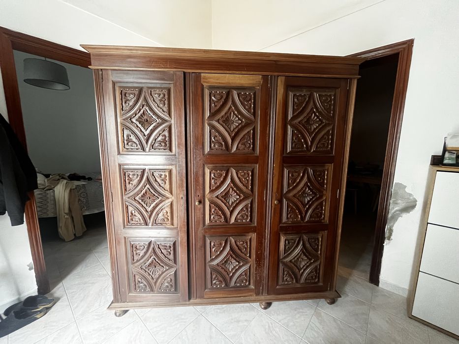 Roupeiro antigo (desmontado)