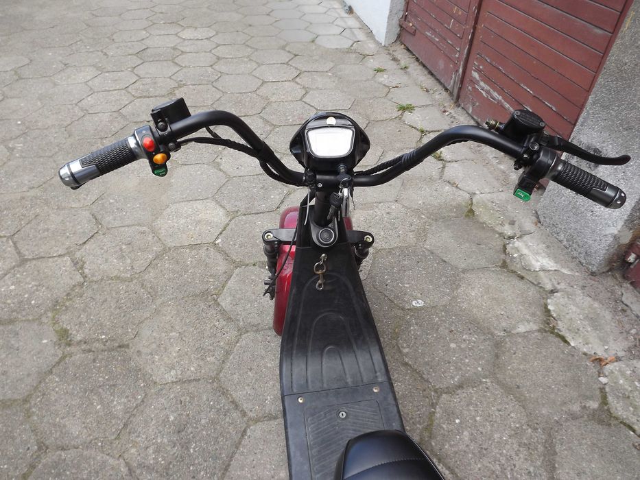 Skuter elektryczny dwu osobowy 2 szt baterii