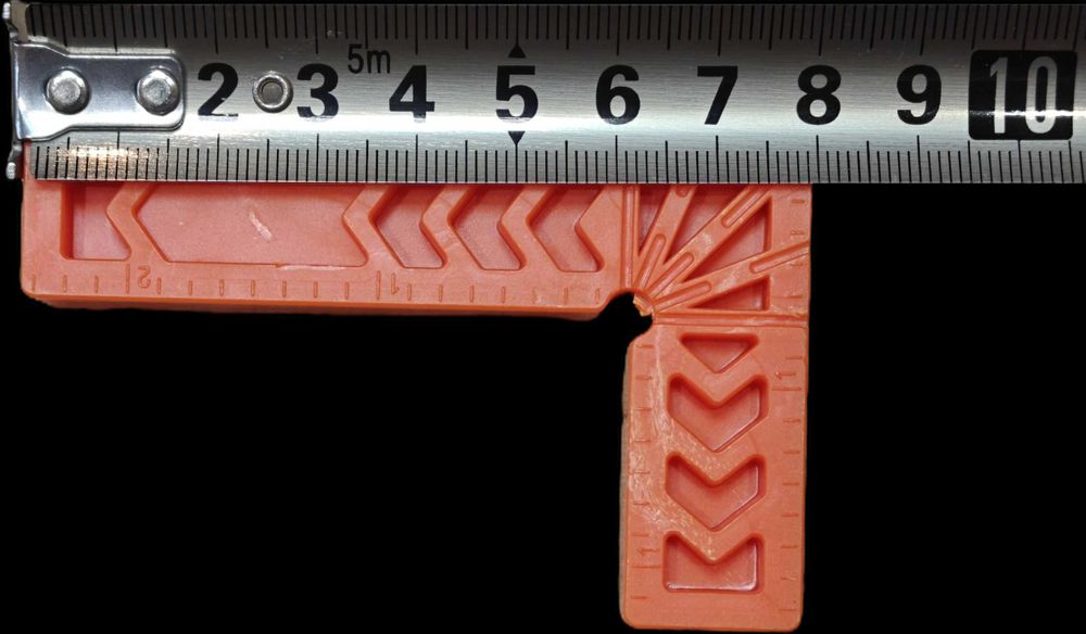 Набір посилених кутників під 90°, 8 шт (4×100×100 мм + 4×80×50 мм)