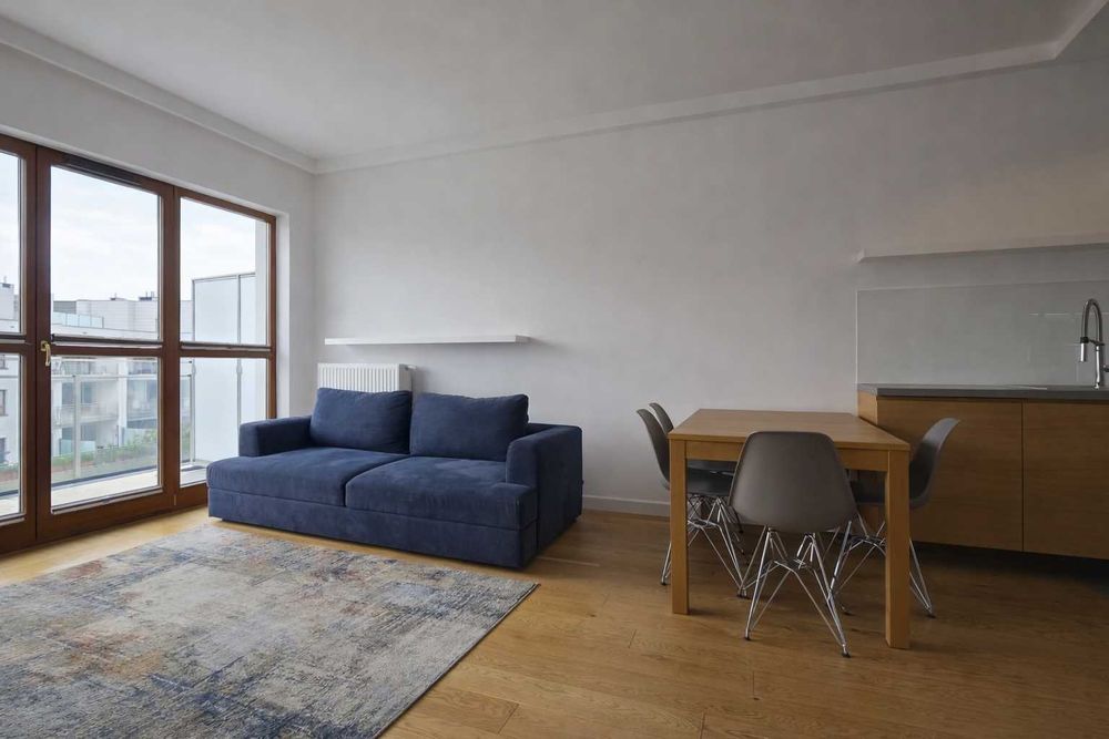 Wilanów, ciche, duży balkon, okna na patio