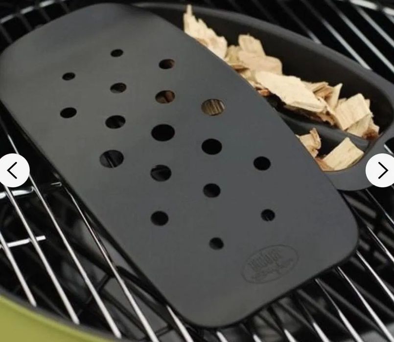 Універсальний контейнер/димогенератор для копчення на грилях Weber