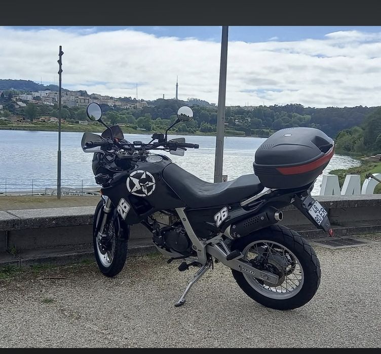 Aprilia pegasos 650