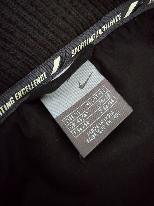 Blusão com capuz Nike