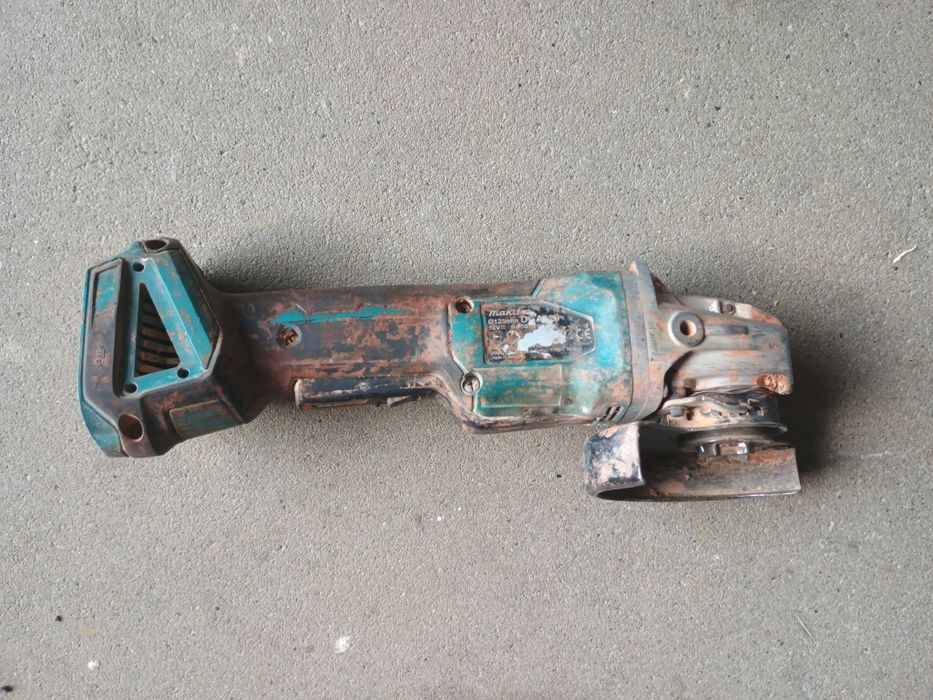 Szlifierka akumulatorowa Makita DGA 520  X-LOCK z hamulcem 18 V
