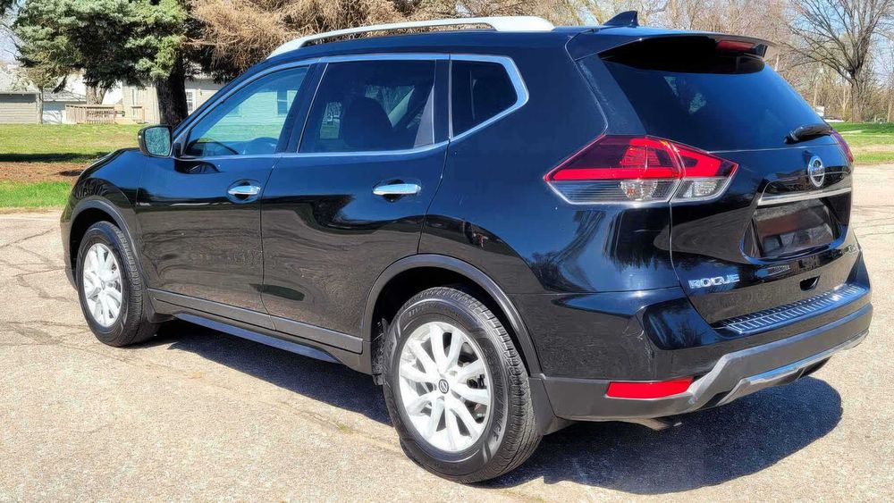Nissan Rogue S      2019