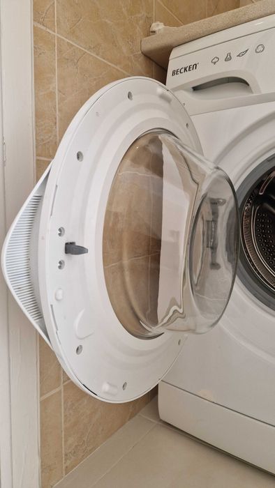 Máquina de Lavar Roupa Becken, 6Kg