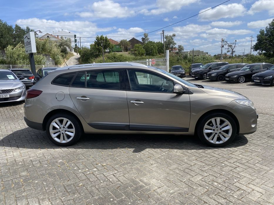Renault Megane 1.5 dci 110cv + GPS + Nacional
