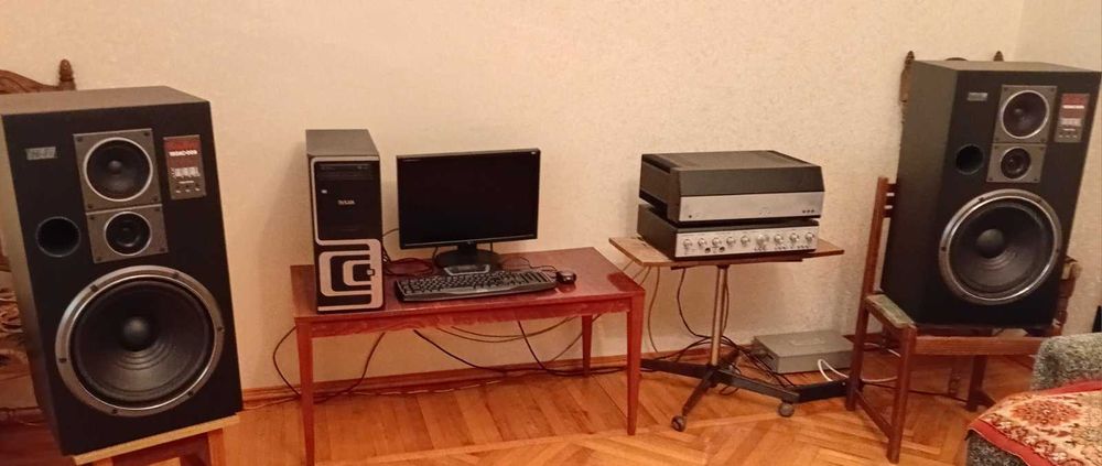 Музыкальая  HI-FI стереосистема