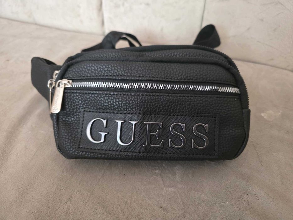 Nowa nerka damska Guess w kolorze czarnym logowana w środku