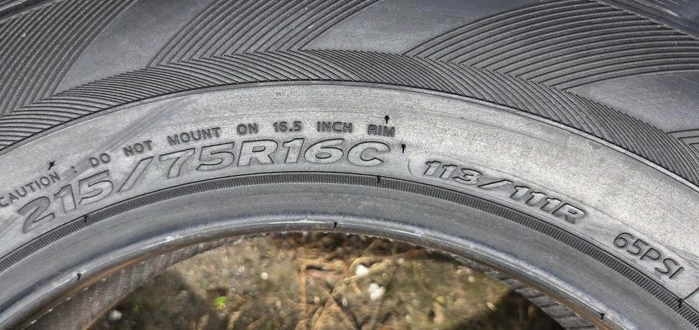 Opony zimowe Hankook  Winter RW06 215/75R16C 113/111R Nowe