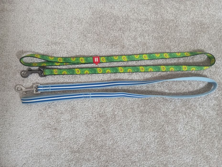 Нашийники, поводки, шлеї, щітки