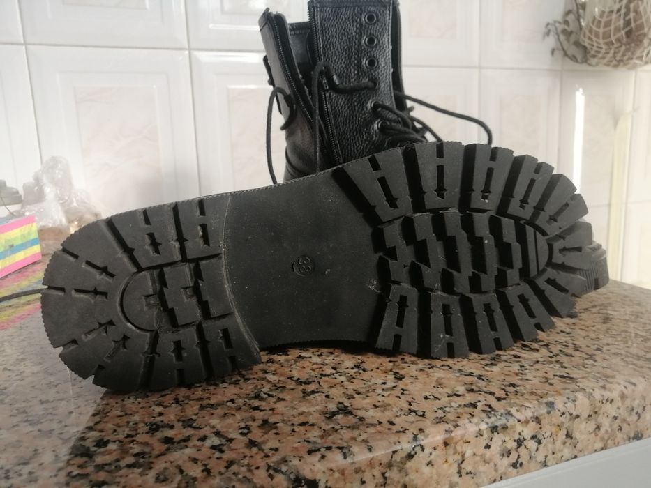 Botas pretas n. ° 38