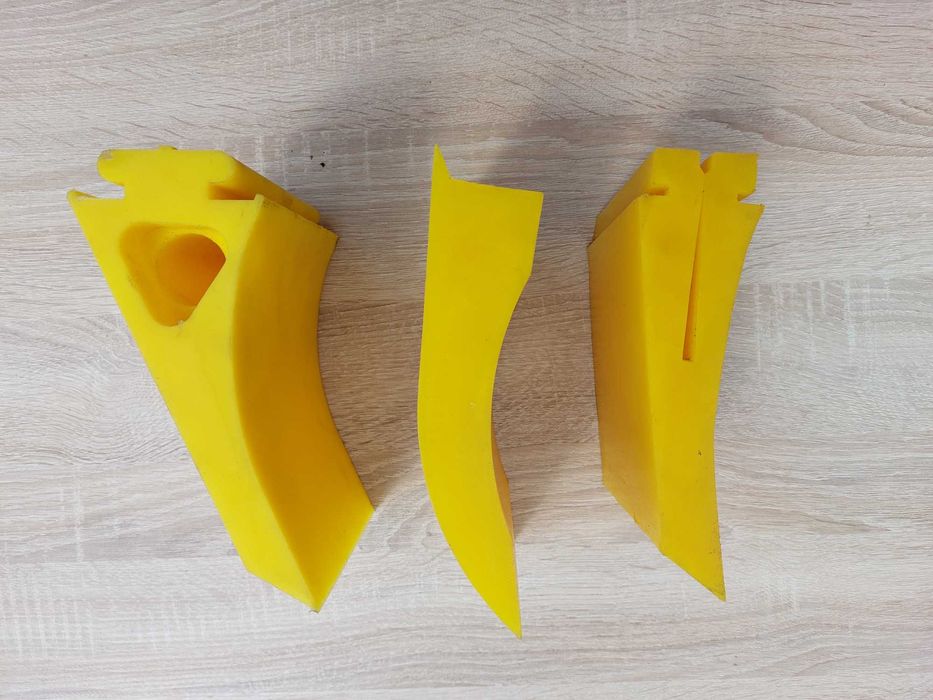 Skrobak Taśmowy Poliuretanowy Do Montażu na Szynę , Listwę