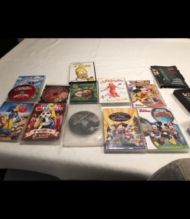 Vídeo de desenho animado e outros