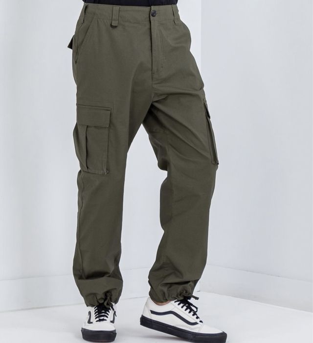 Штани  NIKE SB CARGO PANT CV4699-325 ( розмір л )