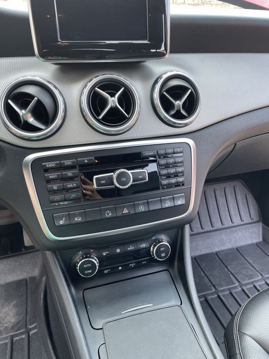 Мерседес GLA 250