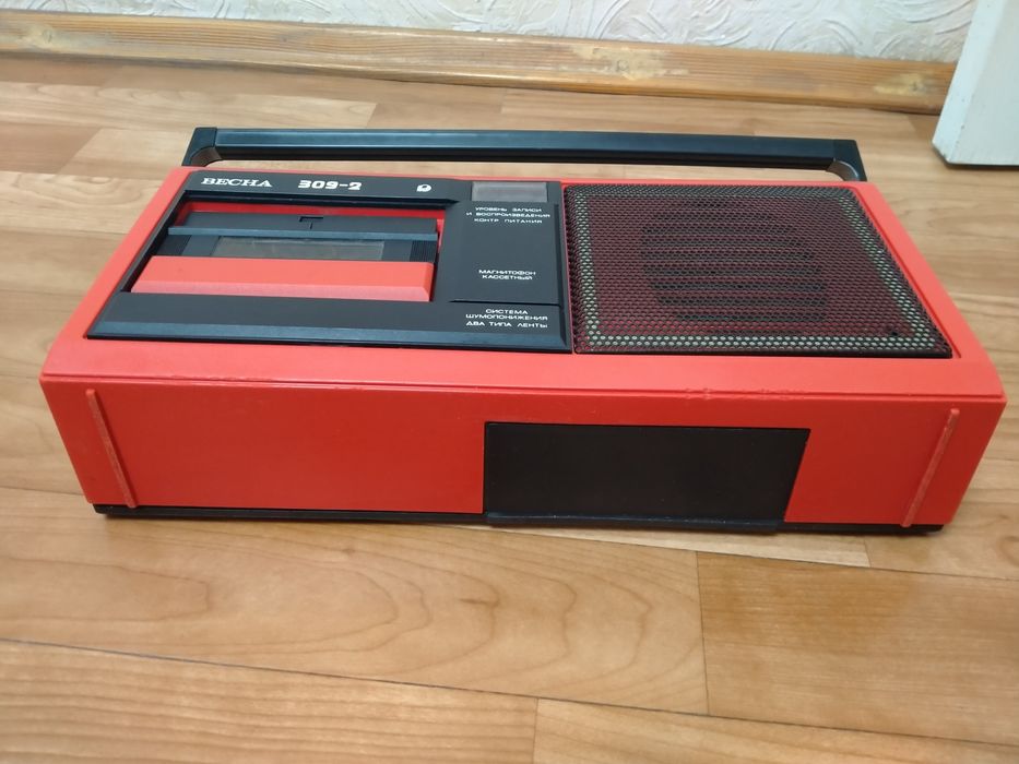 Магнитофон  Весна  309 - 2  СССР касетный рабочий.