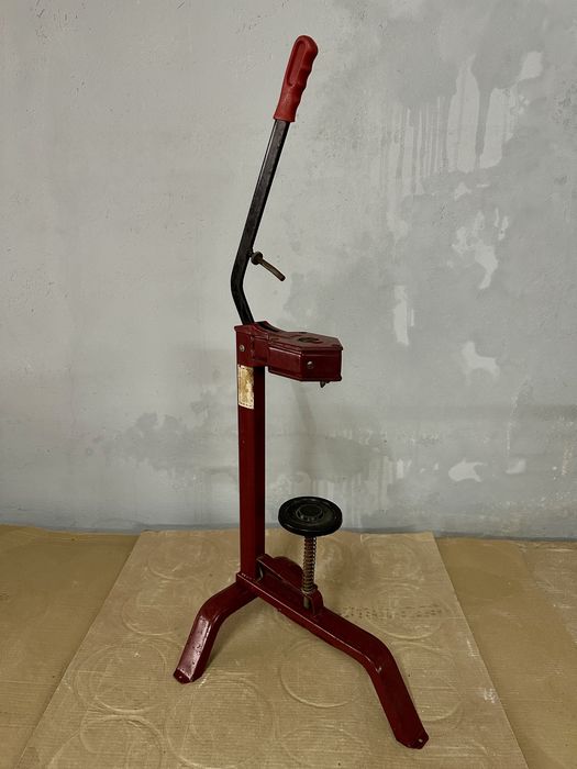 Engarrafador de vinho manual com Grampos para as garrafas