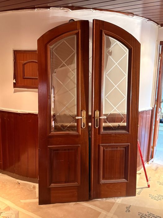 Portas madeira macica oval