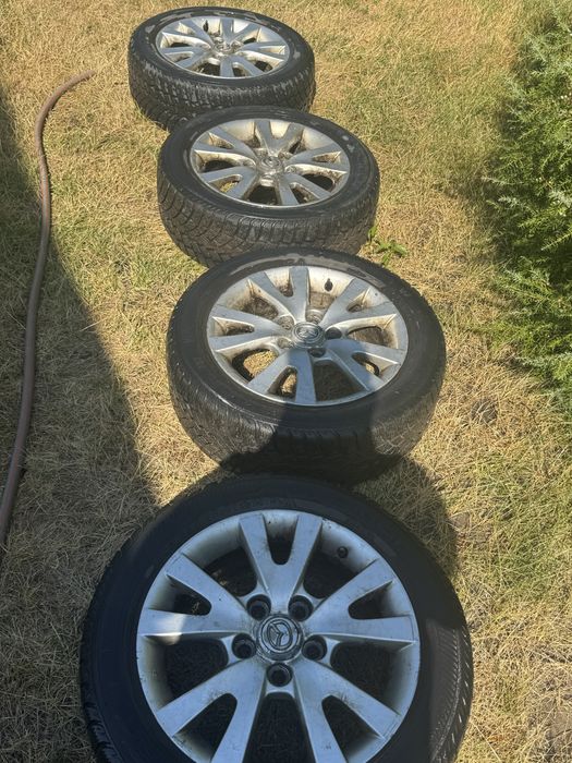 Продам комплект диски Mazda R16 без шин