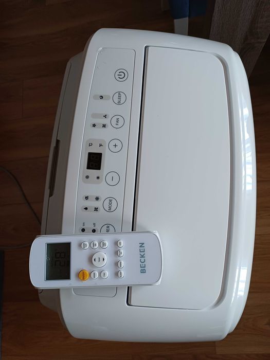 Ar condicionado portátil Becken BAC4255 12000 BTU-Branco ( Funciona como calor,frio e desumificador)