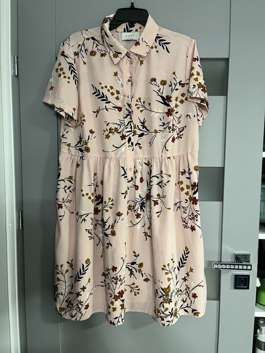 ADPT. Sukienka kwiaty roz.42