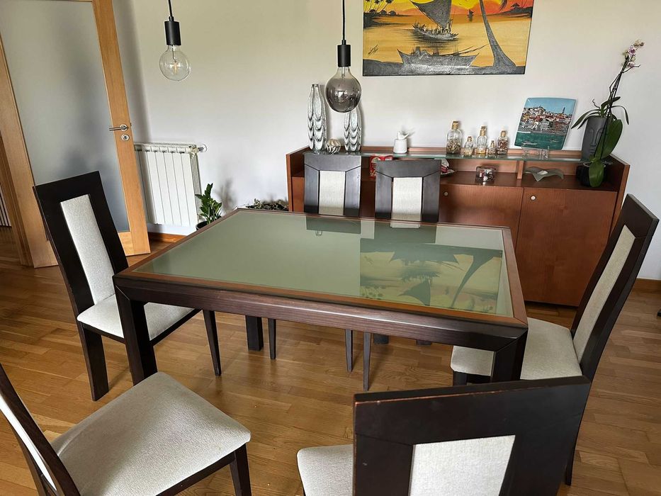 Mesa retangular extensível + 6 cadeiras (Marca ANTARTE)