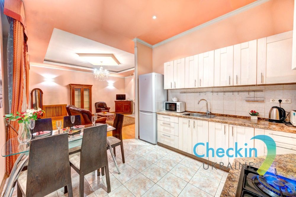 Стильные и просторные 4к апартаменты по улице Саксаганского, 48