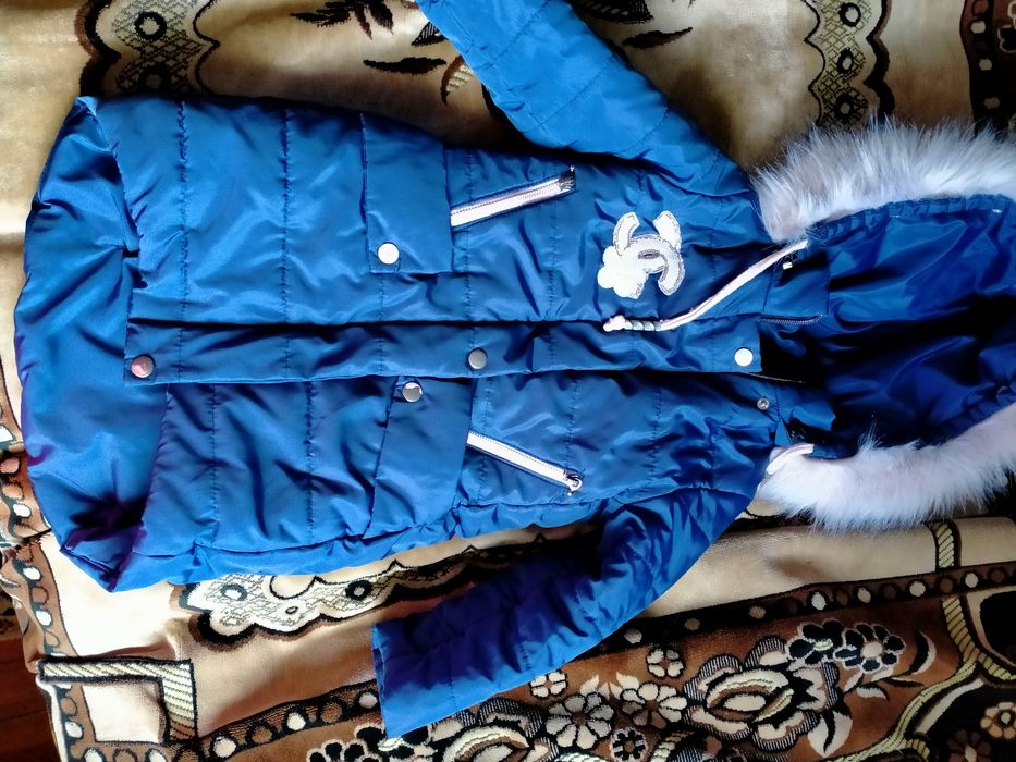 Зимова куртка на дівчинку р 92