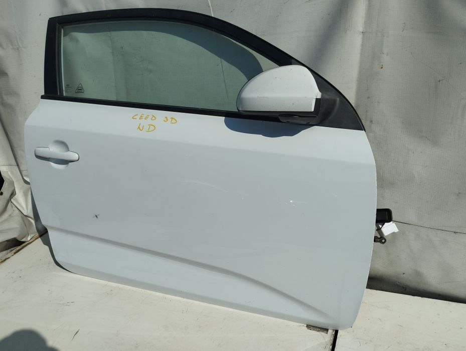 Kia Ceed 1. 3D drzwi przednie przód prawe WD