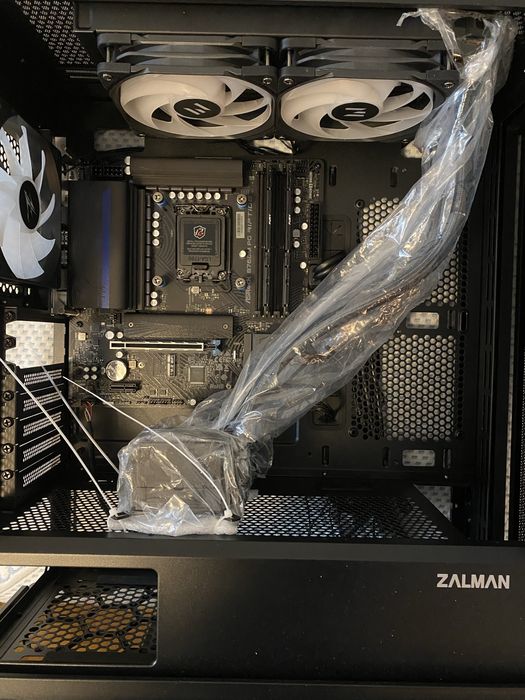 Корпус Zalman Z10Plus+AsRock B760M+СРО+Оперативна