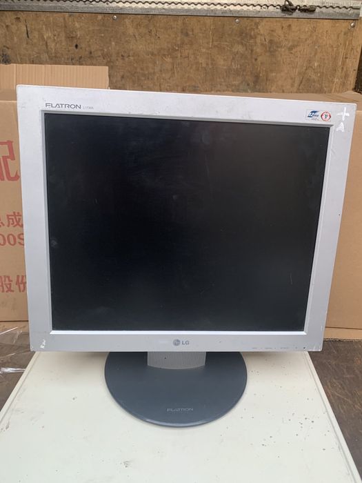 Б/В Монітори 17" 19" Мікс, для дому, для відео, для терміналів