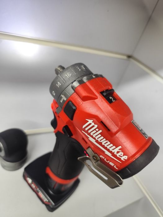 Milwaukee M12 FPDX безщітковий акумуляторний шуруповерт Мілвоке оригін