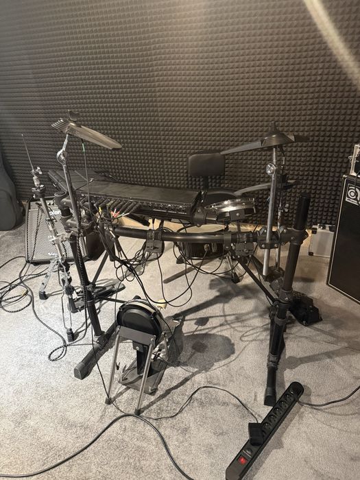 Perkusja elektroniczna millenium alesis d4 yamaha