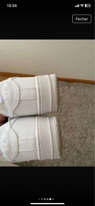 Tenis brancos em bom estado