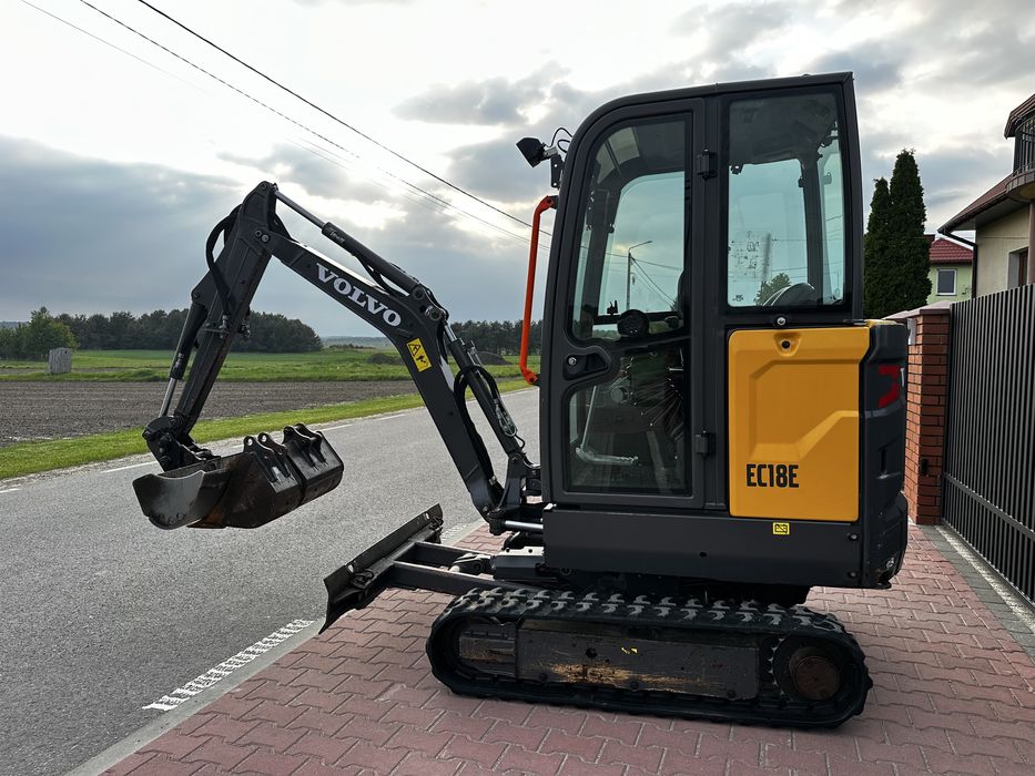 Minikoparka VOLVO EC18 E Rok. 2020! (Terex, Wacker Neuson, Kubota, Caterpillar, EC18D)