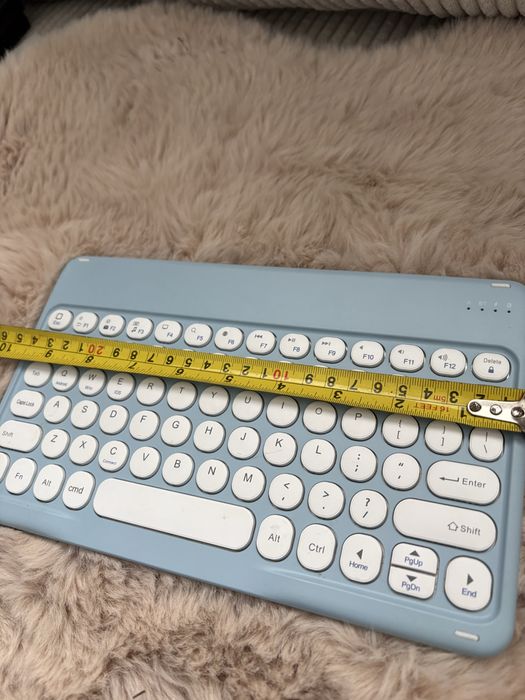 niebieska, bezprzewodowa klawiatura Bluetooth do tabletu