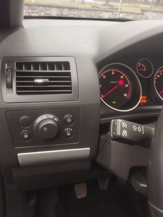 Продам автомобіль Opel zafira