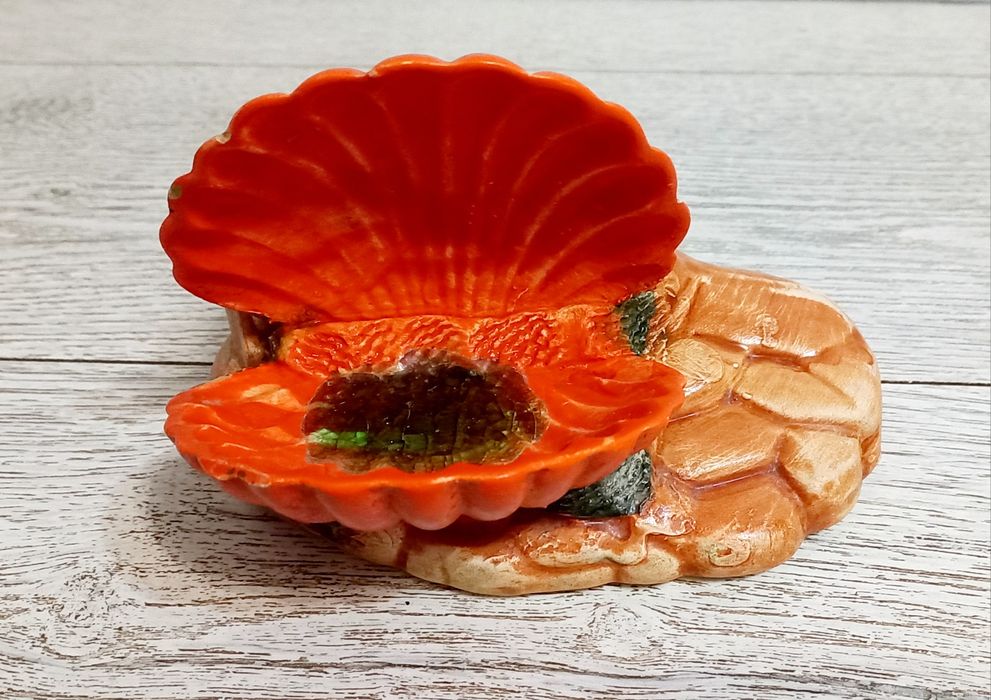 Продам крутий декор для акваріму ракушка мушля