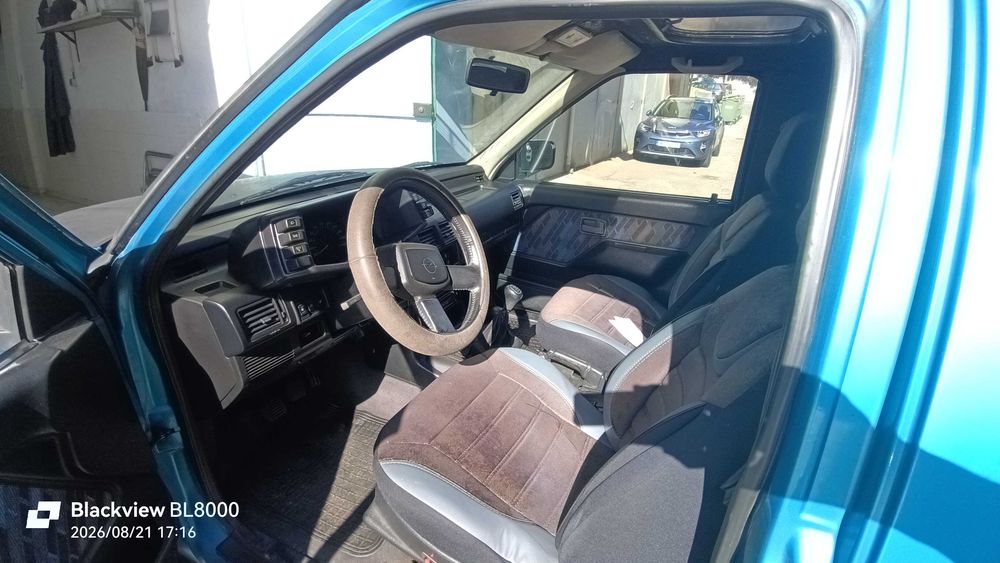 Vendo/Troco Opel Frontera A Motorização: 2.8 TDI Isuzu Diesel c/ 4 Pneus novos.